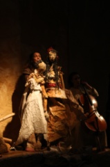 Une Antigone de papier 33 * 5184 x 3456 * (4.31MB)